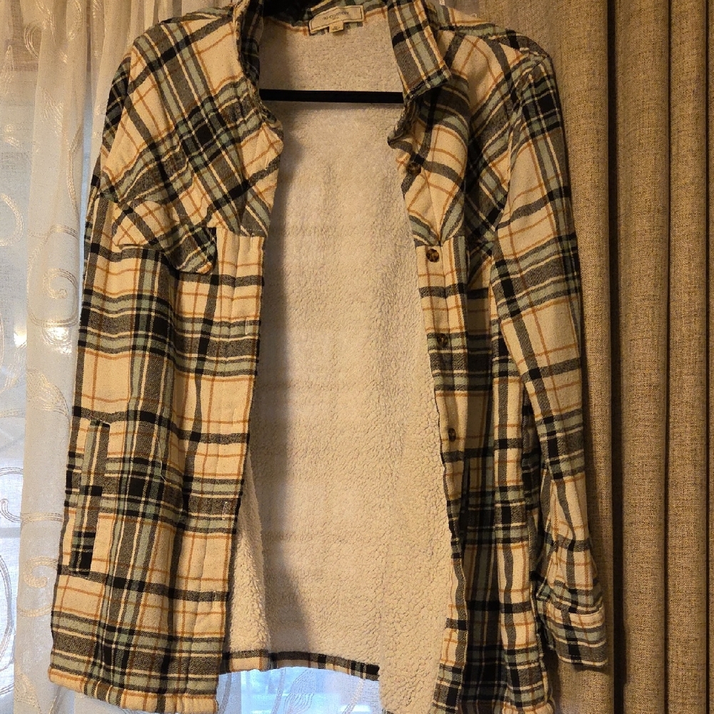No Comment NY•LA Sherpa-Lined Plaid Jacket in Cream, Green & Tan